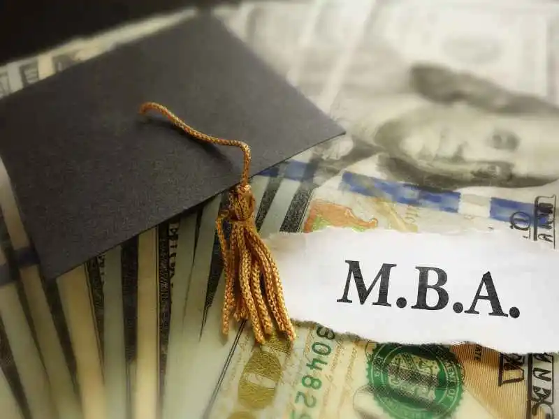 Học bổng MBA toàn phần được hiểu như thế nào?